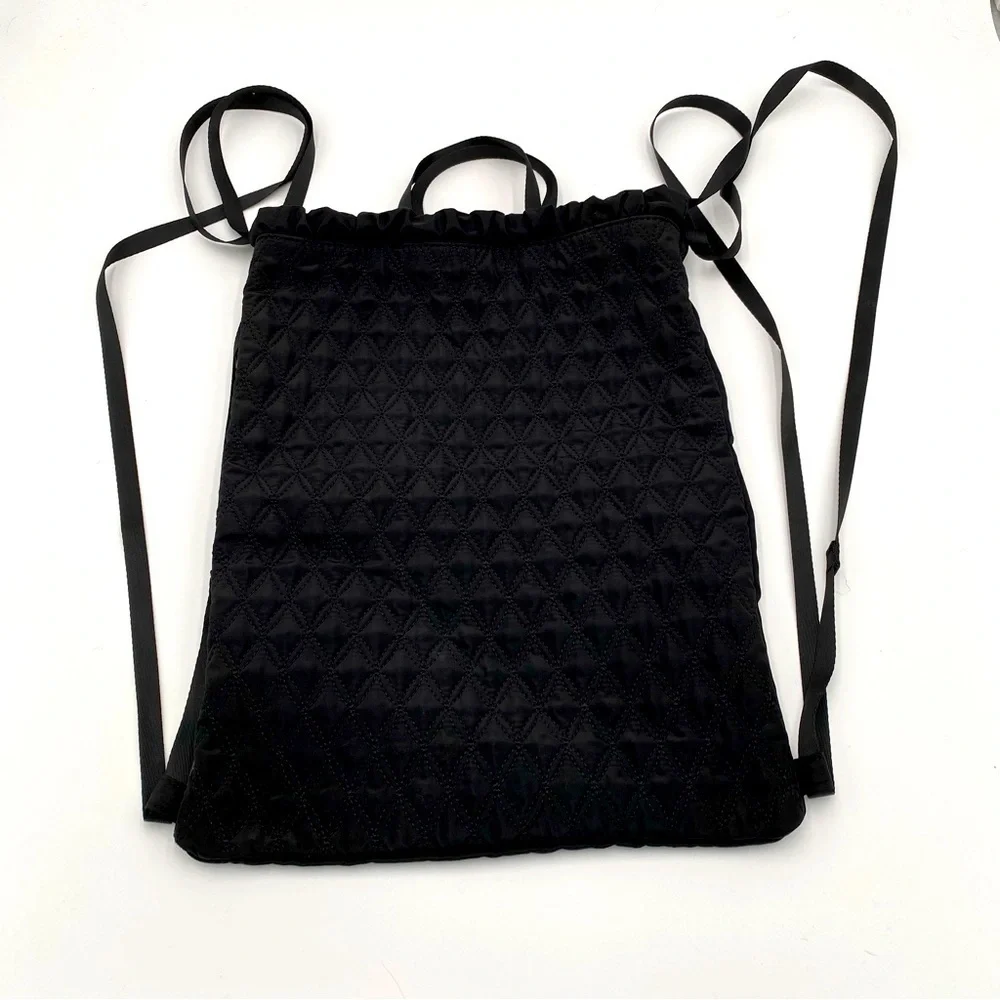 Fabletics LOGO Textured Cinch Top Drawstring BackPack‎ Bag Travel Vacation Black